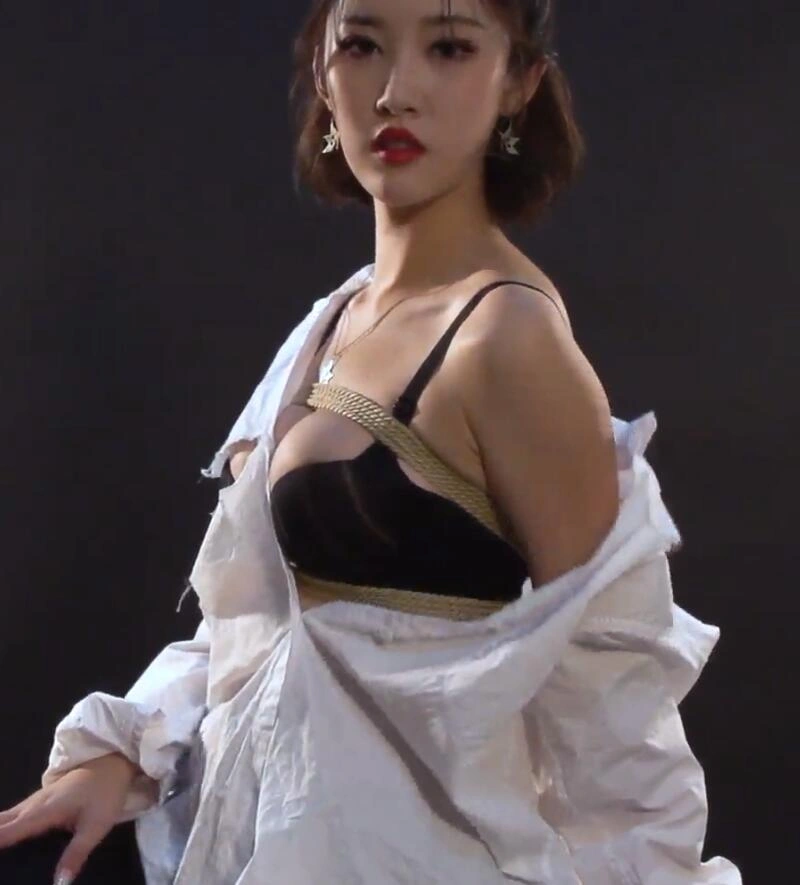 [Ligui丽柜] 高清视频 2018.11.10 《白云-征服紧束(一)》白云 2